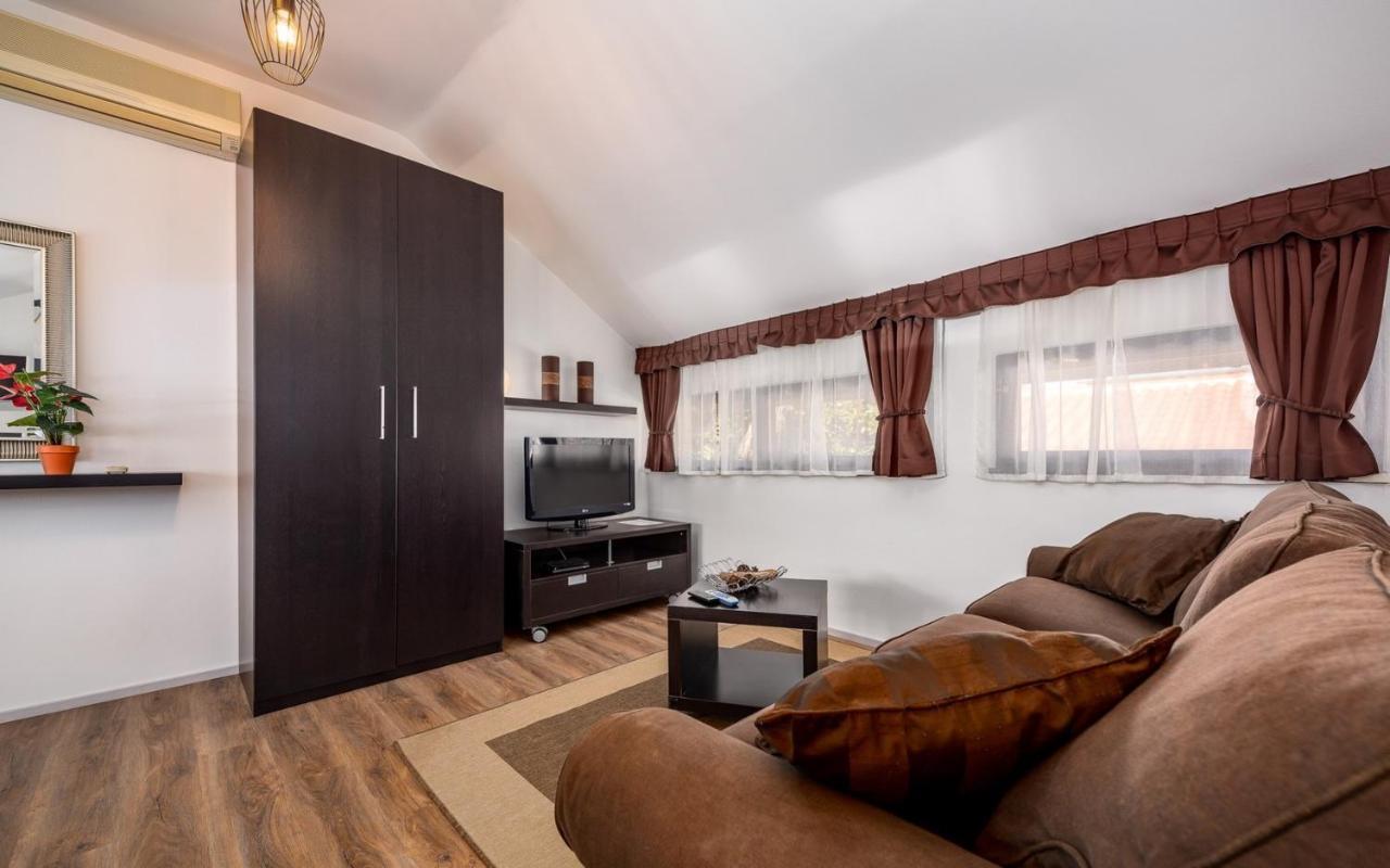 Apartment Katoro Умаг Екстериор снимка