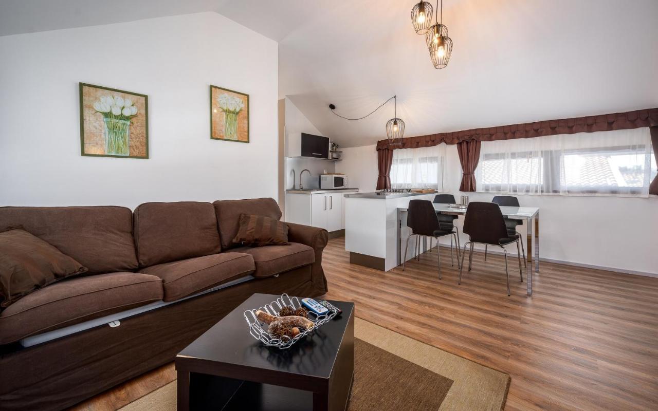 Apartment Katoro Умаг Екстериор снимка