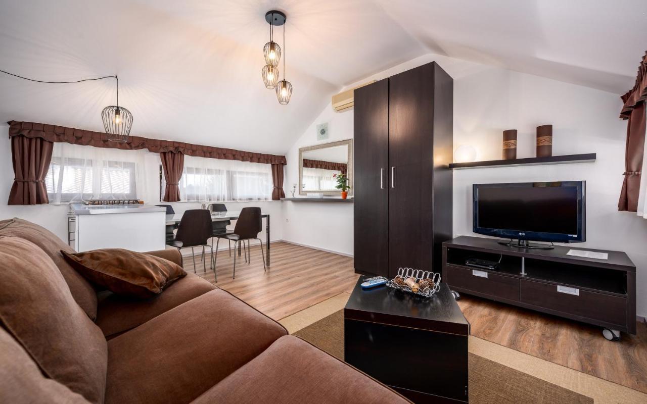 Apartment Katoro Умаг Екстериор снимка